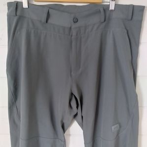 Helly Hansen grey golf sports pants in size xl